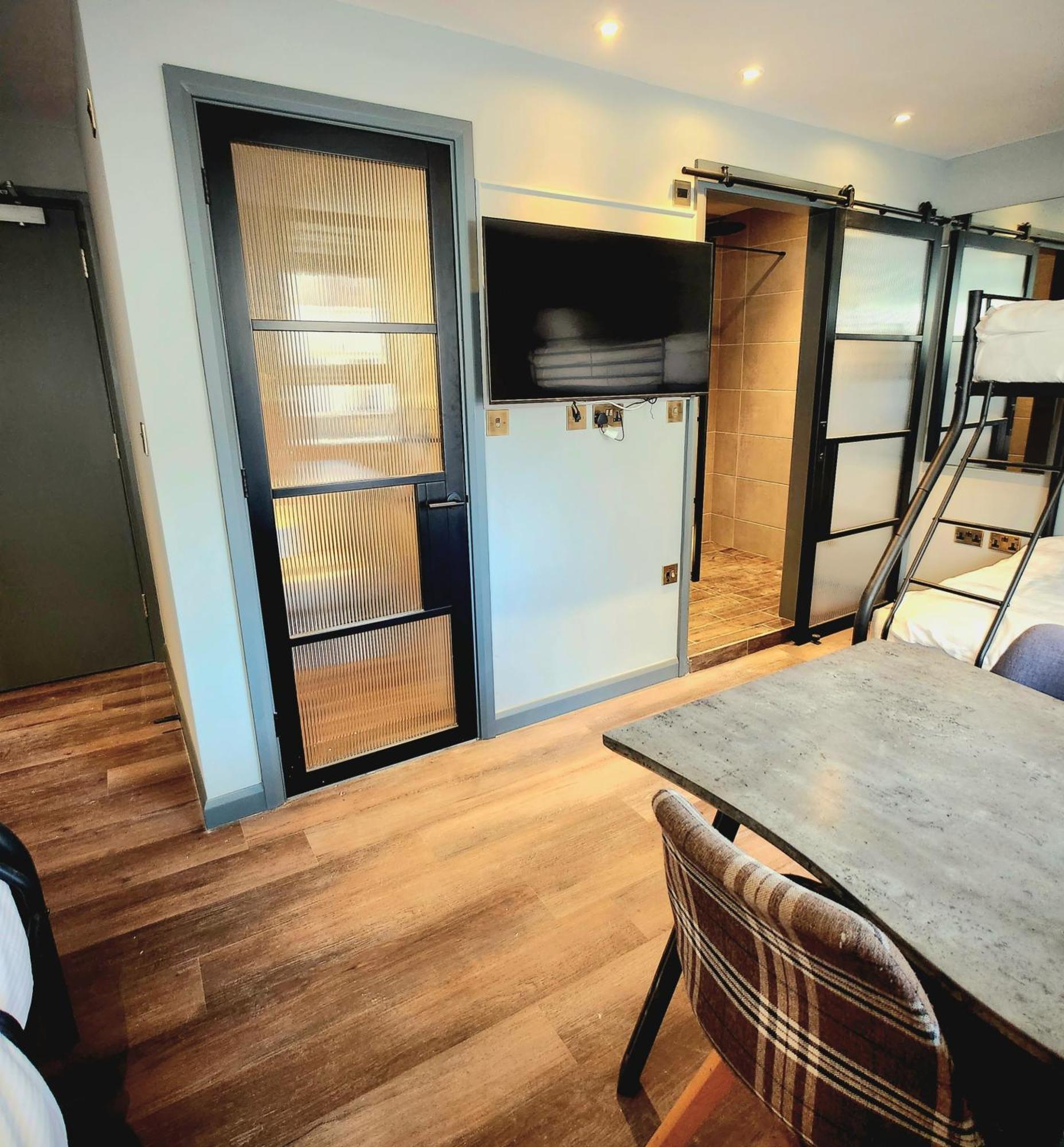 Pinnacle Suites Hotel Cowes  Exterior foto